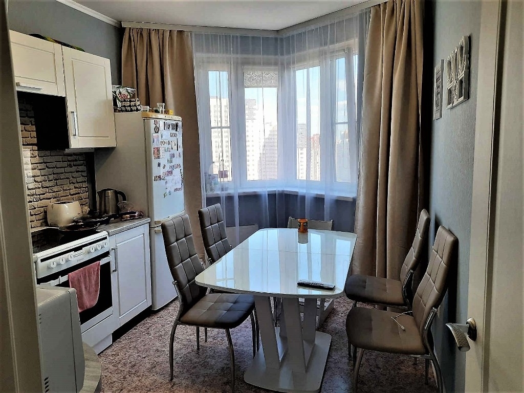 Панельный дом 2013 г постройки, серия П-44Т.