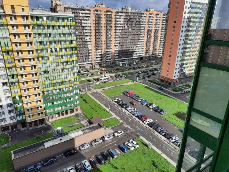 Сдатся на длительный срок очень уютная, светлая квартира-студия.