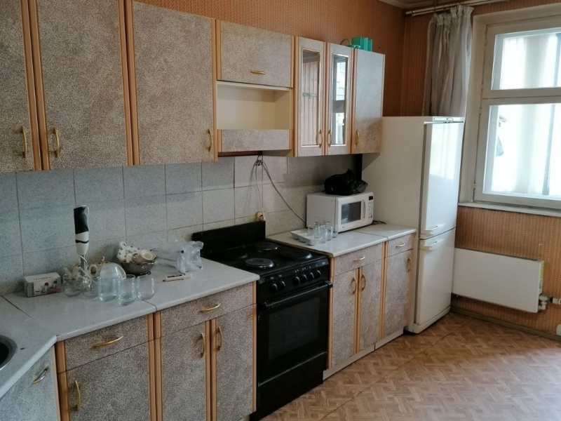 Продается хорошая двушка в прекрасном развитом районе.