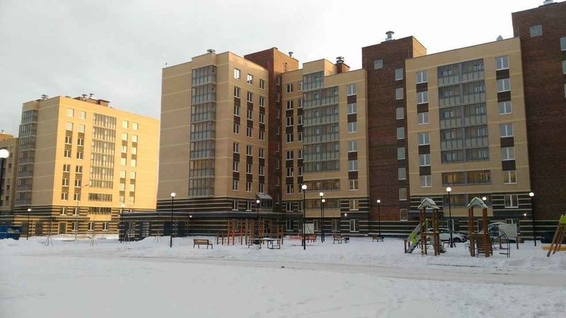Сдается в аренду на длительный срок новая квартира с мебелью.