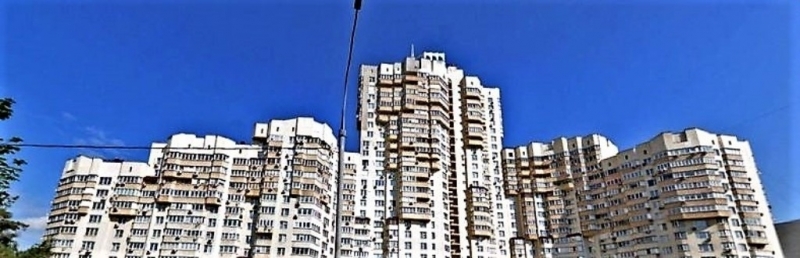 Монолитный дом 2002 г постройки, серия индивидуальный проект.