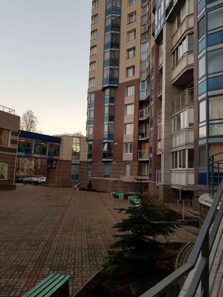Продам замечательную, светлую и чистую 2-комнатную квартиру.