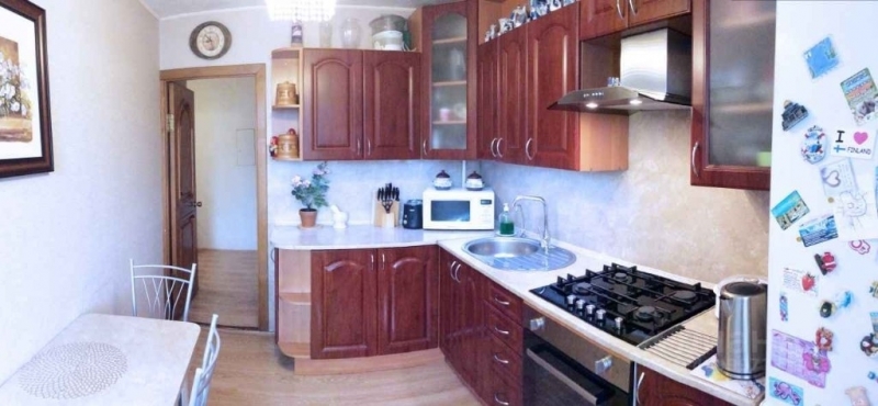 Продам 3-комнатную квартиру по отличной цене.