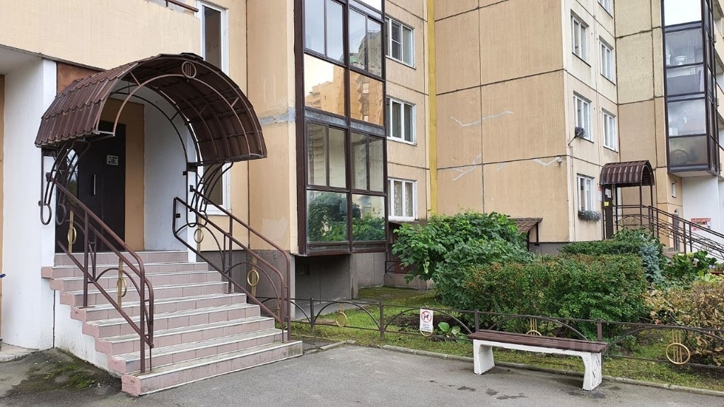 Вы ищете однушку Зоните Предлагаем прекрасный вариант.