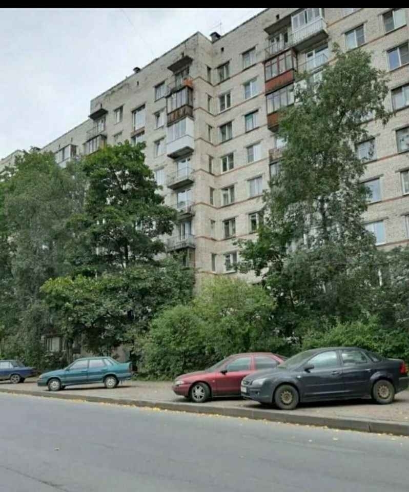 Продам 2-комнатную квартиру по отличной цене.
