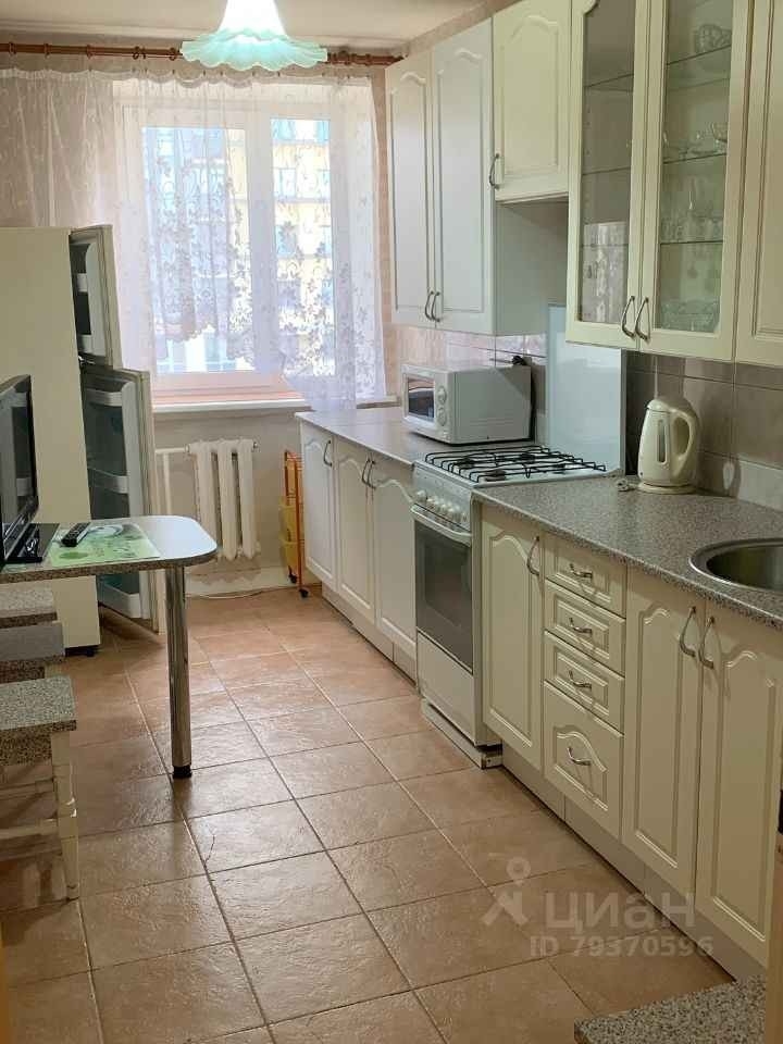 Продается 2-к квартира в прекрасном благоустроенном районе.