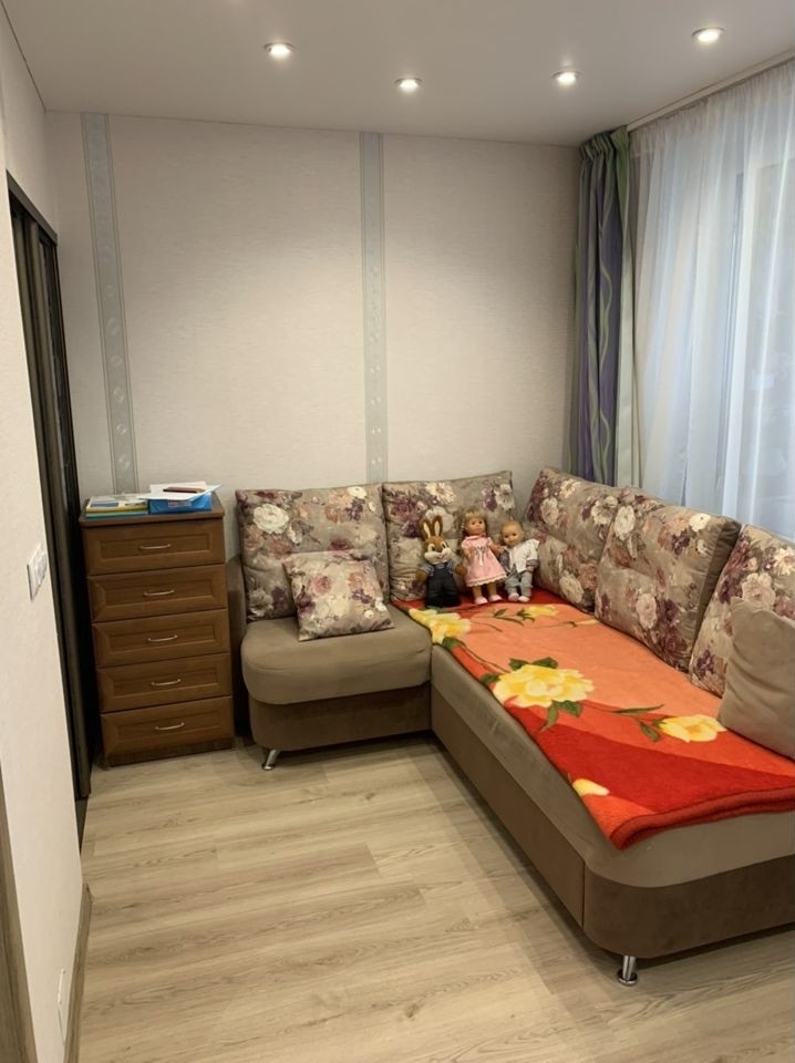Продается 2-комнатная квартира.