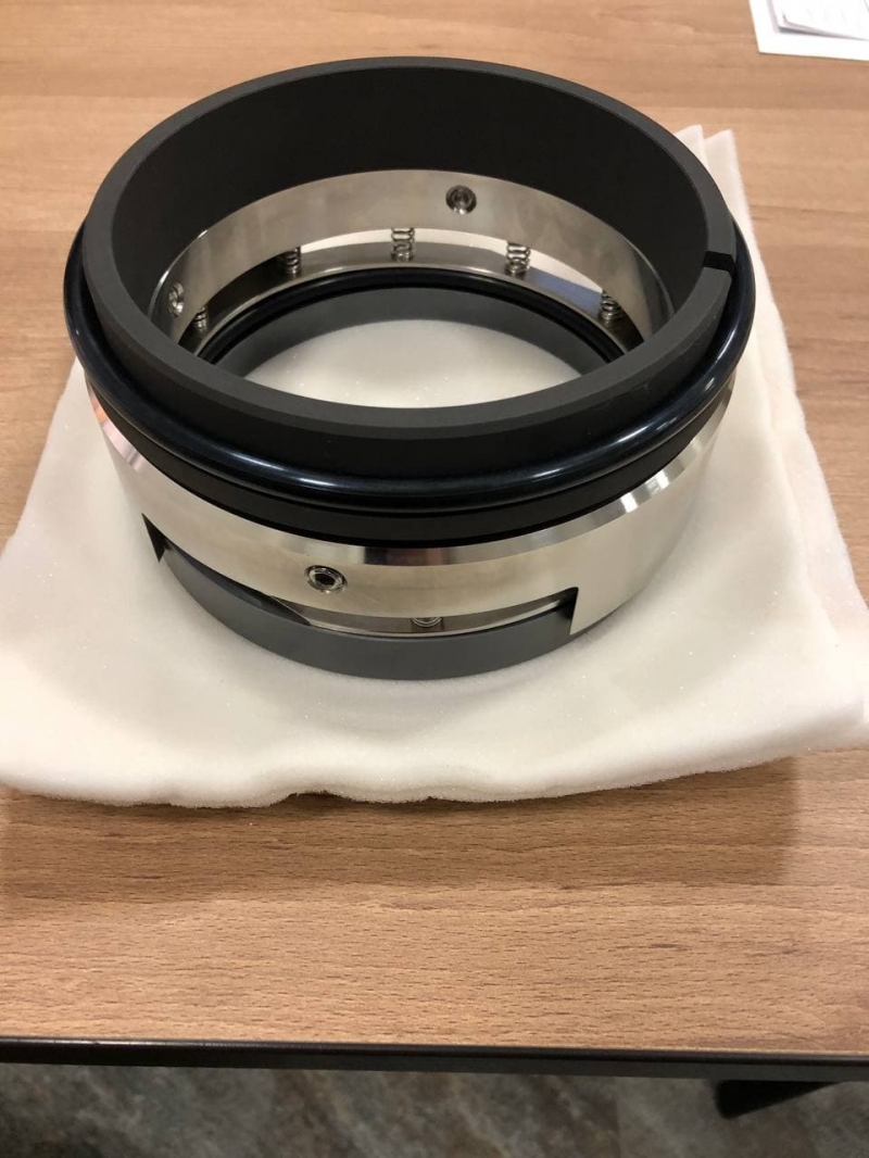 Торцевое уплотнение вала M74 130 Q1BEGG