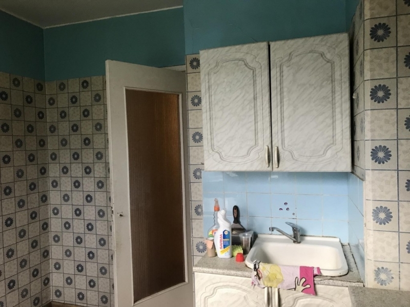 Продам 2-комнатную квартиру в развитом районе по доступной цене.
