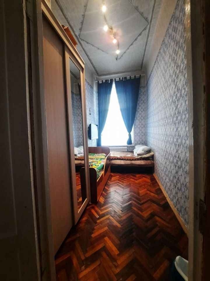   ,    .