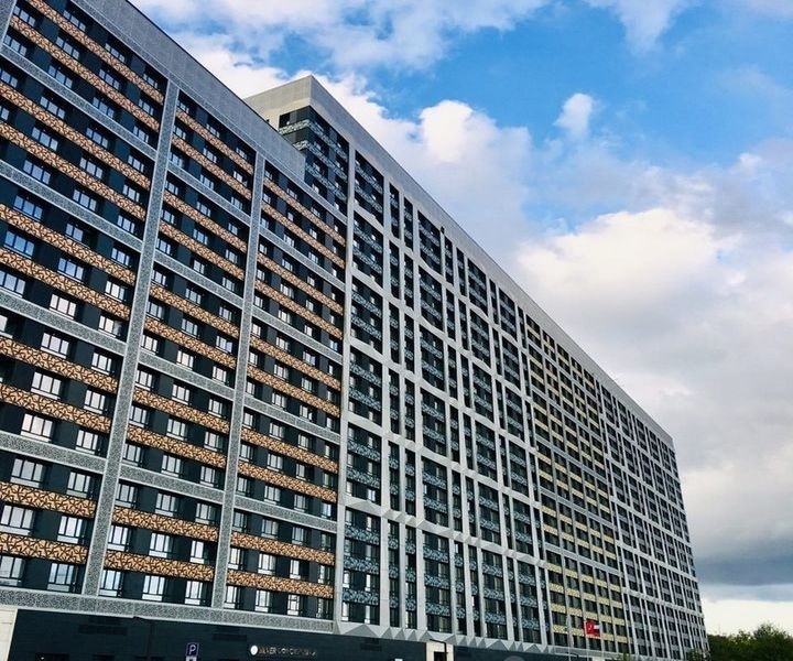 Продатся просторная двухкомнатная квартира евротршка в ЖК SILVER.
