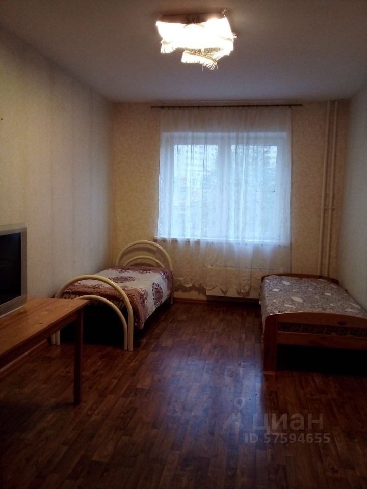 Сдам 2-к квартиру в хорошем доме с чистым подъездом.
