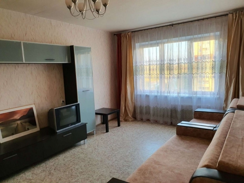 Сдам 1-к квартиру.