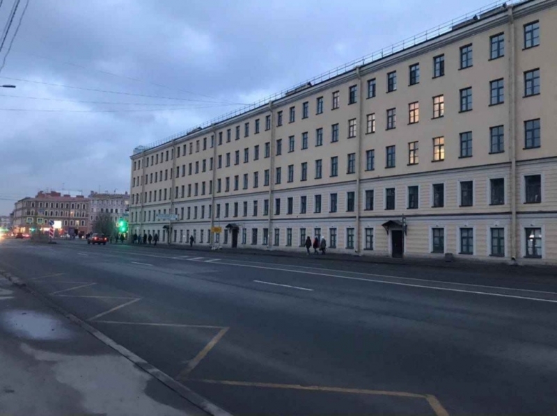 Продам 3-к квартиру в районе с развитой инфраструктурой.