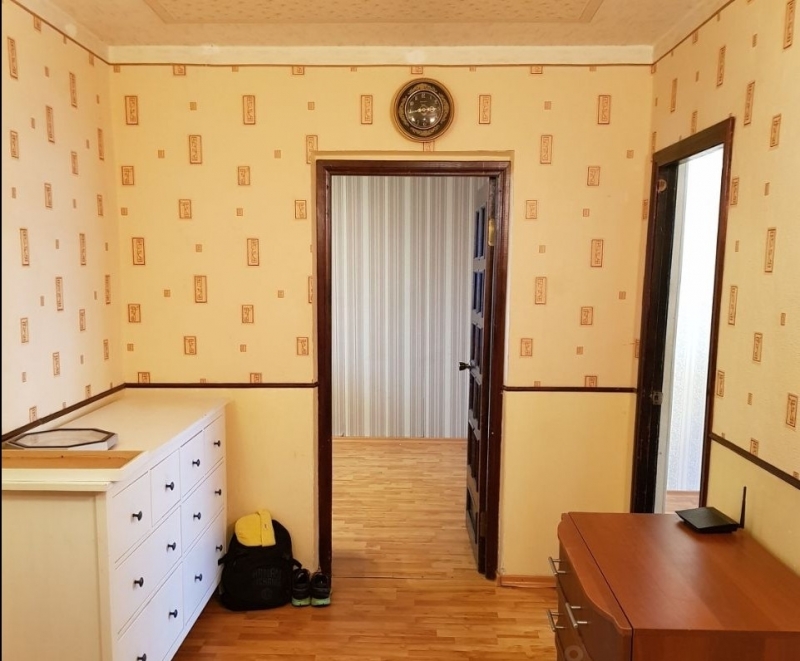 Продается трешка в хорошем районе.