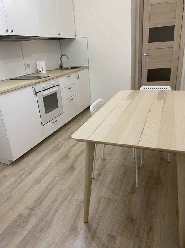 Светлая, тплая новая квартира в новом доме.
