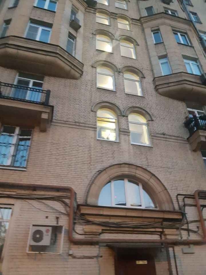 Продам 2-комнатную квартиру в развитом районе по доступной цене.