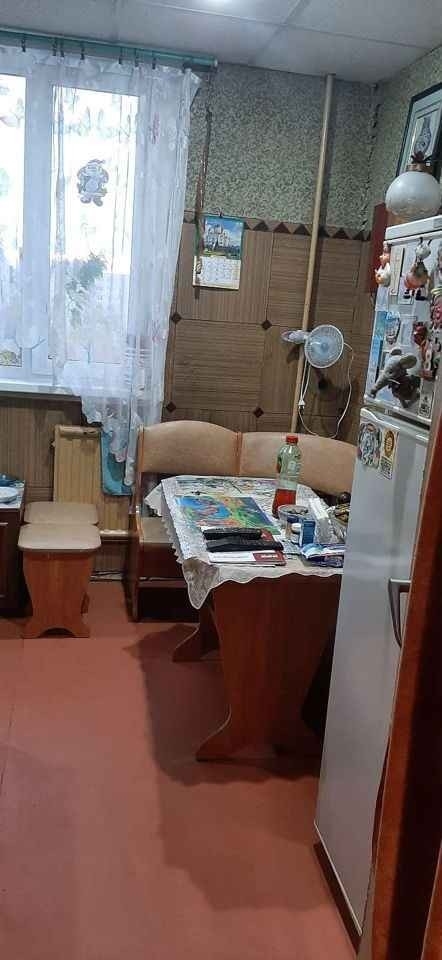 Продам 3-комнатную квартиру в развитом районе по доступной цене.
