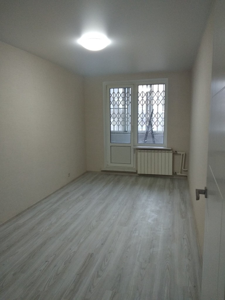 Продам 3-к квартиру в районе с развитой инфраструктурой.