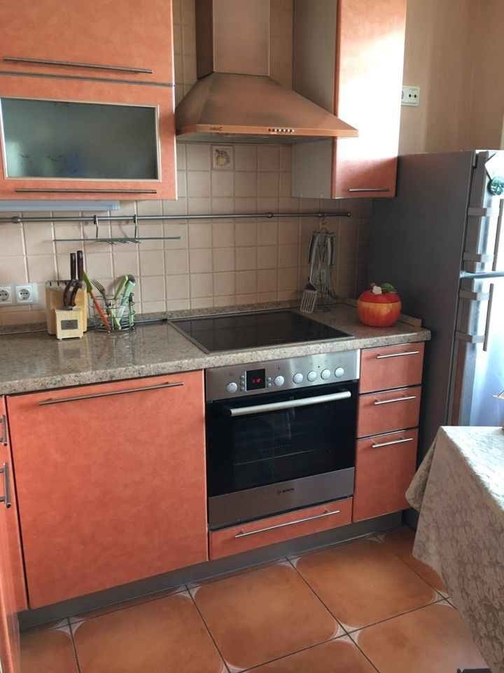 Продается 1-к квартира в хорошем развитом районе.