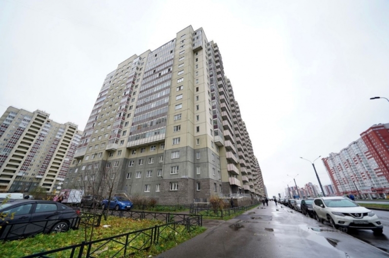 Продается трешка в хорошем районе.