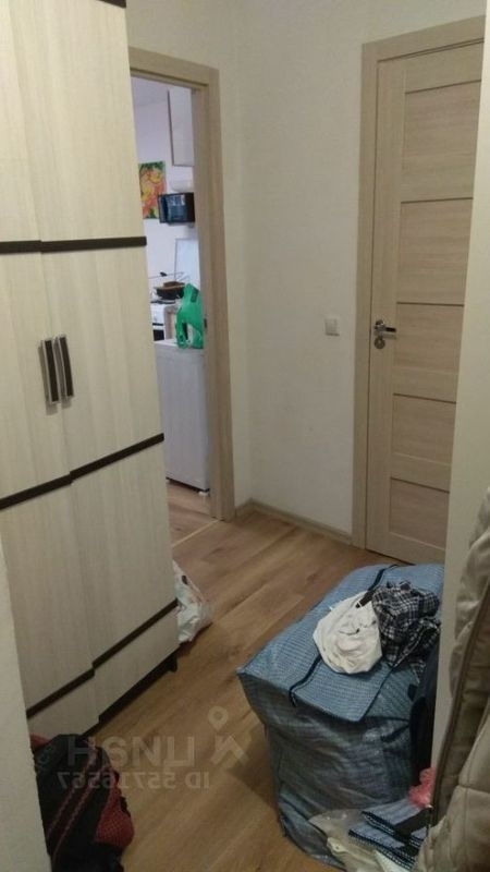 Сдается 1-к квартира в хорошем развитом районе.