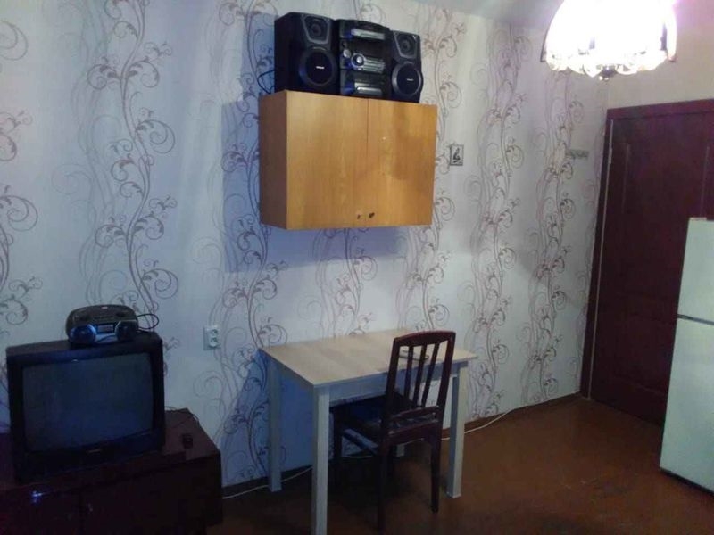 Сдается комната в чистой квартире.
