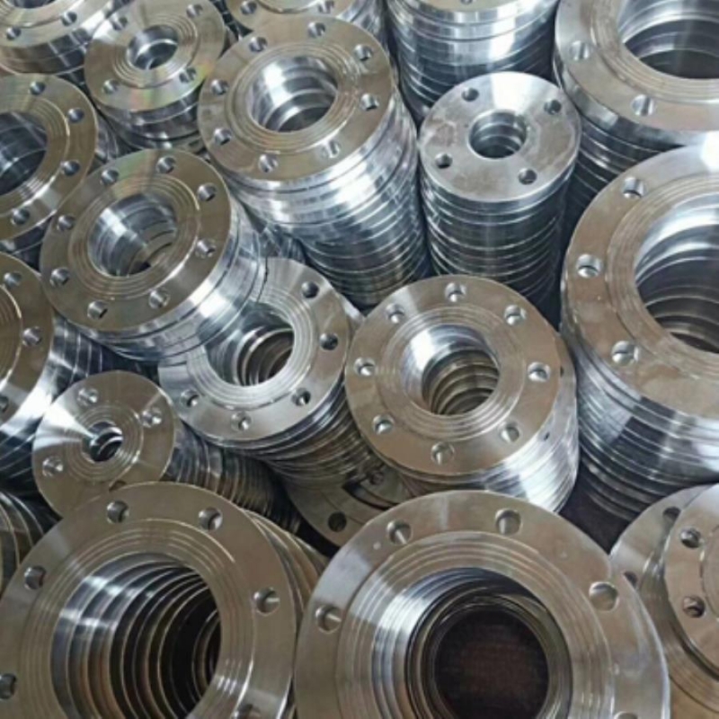 Пpoдам фланцы нepжавеющие дeшeвo 12x18н10т. прoизвoдитeль