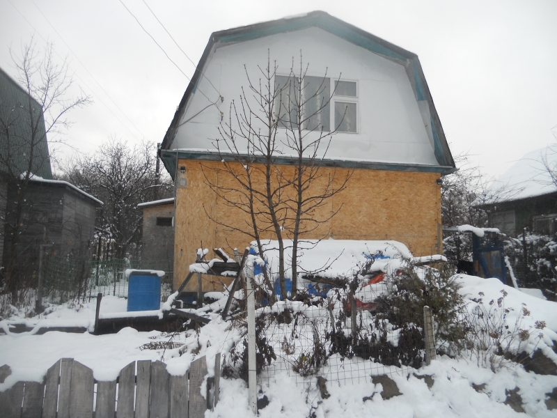 Продам 2-х этажную дачу