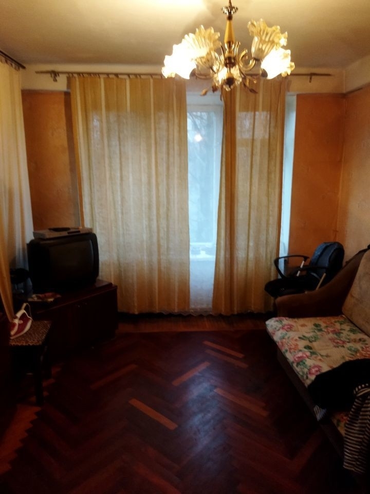 Продается 1-к квартира в хорошем развитом районе.