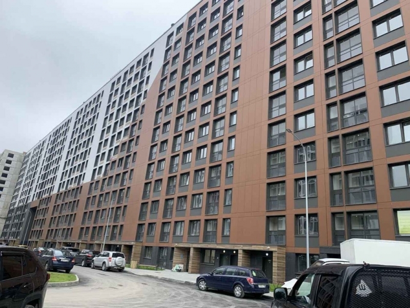 Квартира пустая, без отделки. Есть балкон. Продается без альтернативы. ...