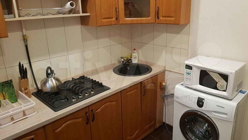 Сдатся 2-к квартира, 46 м, 25 эт, балкон, восточная сторона, окна во двор с зе
