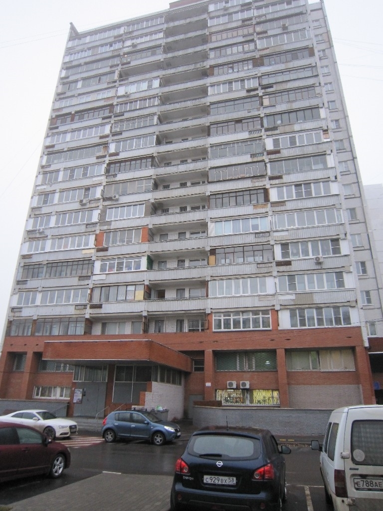 Продается уютная трхкомнатная квартира в центре города Троицк.