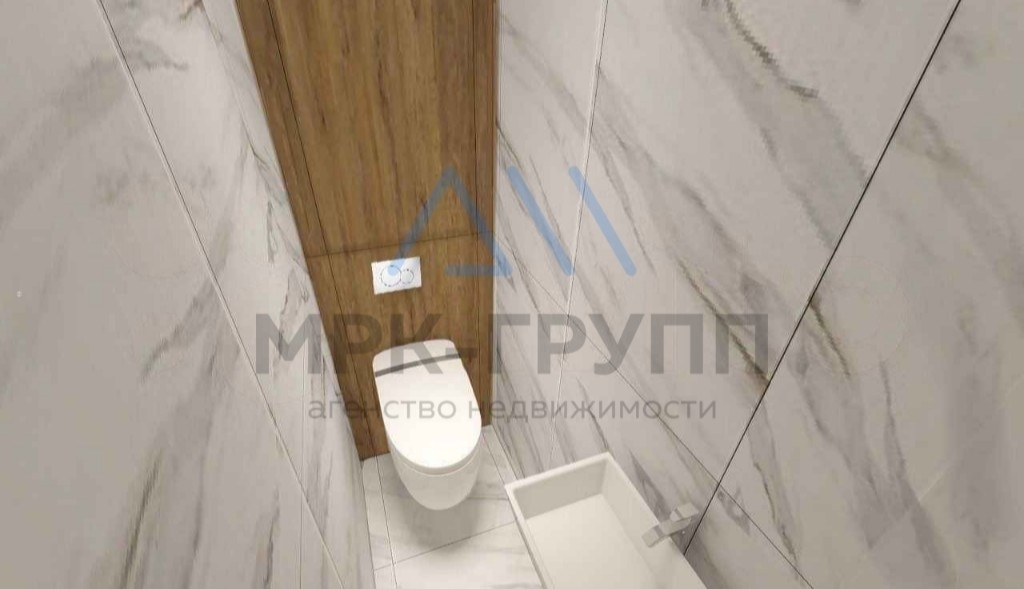 Продается 2-комнатная квартира.