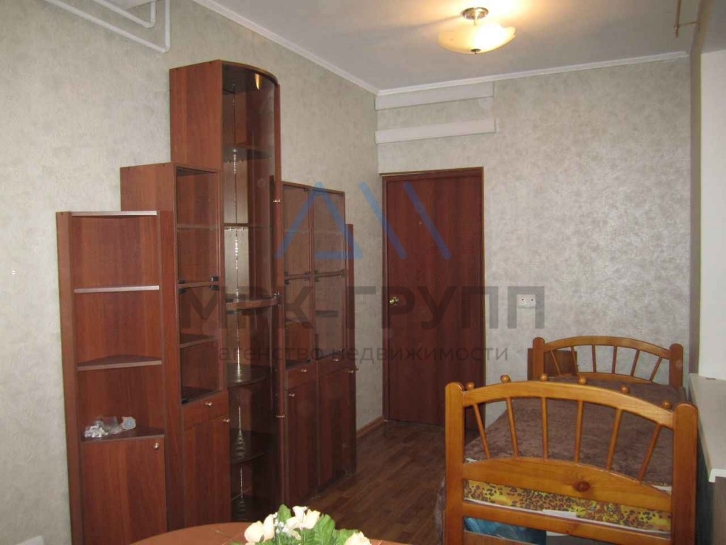 Продается 2-комнатная квартира.