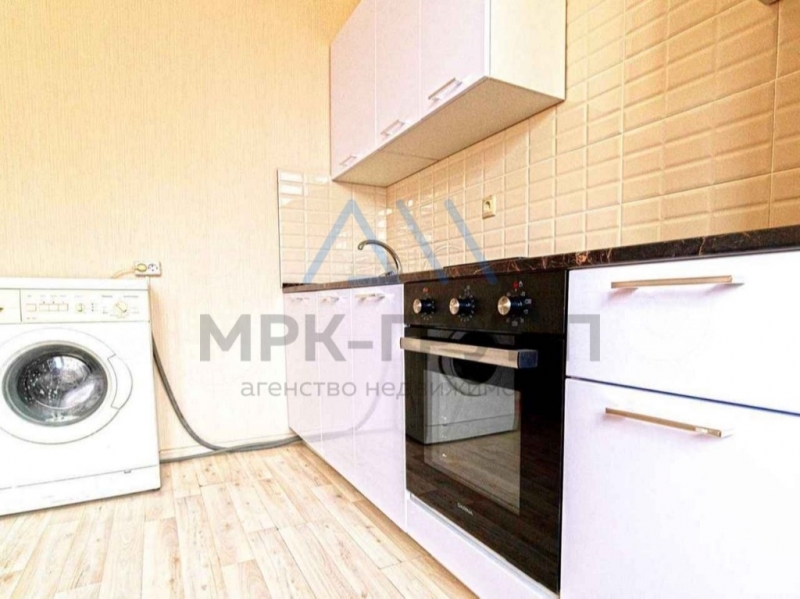 Срочная продажа прекрасной двухкомнатной квартиры общей площадью 52 м2.