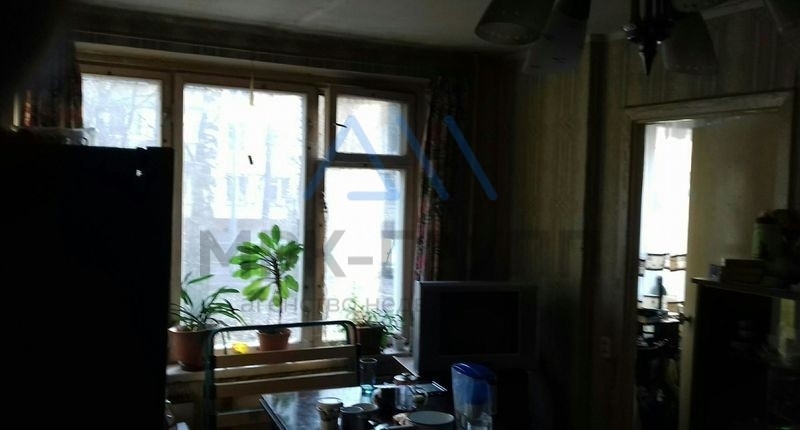 Продам 3-к квартиру в районе с развитой инфраструктурой.