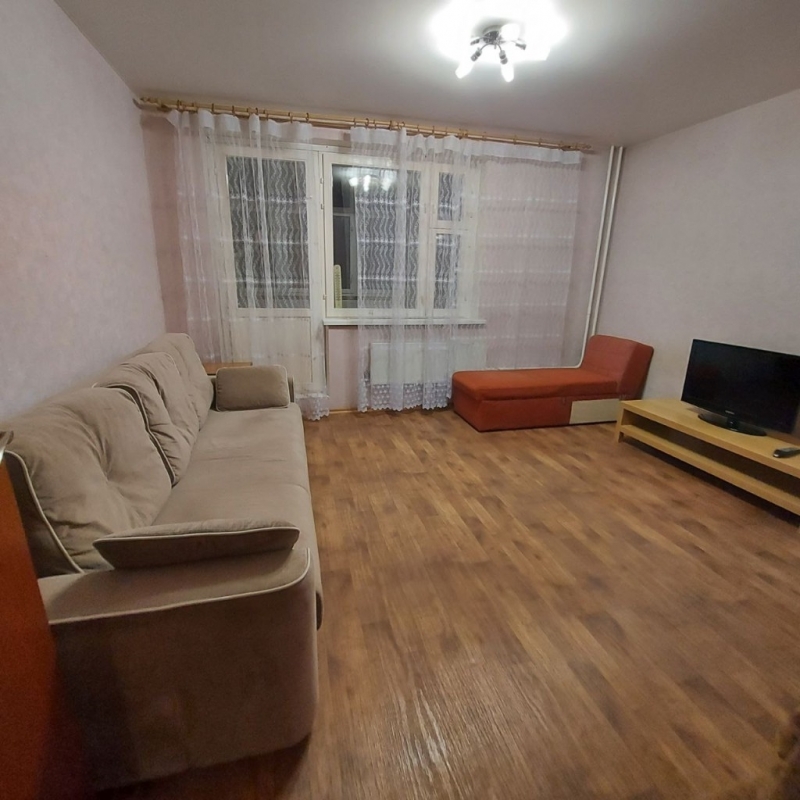 Сдается отличная просторная 2-комн квартира евродвушка, 50м2.