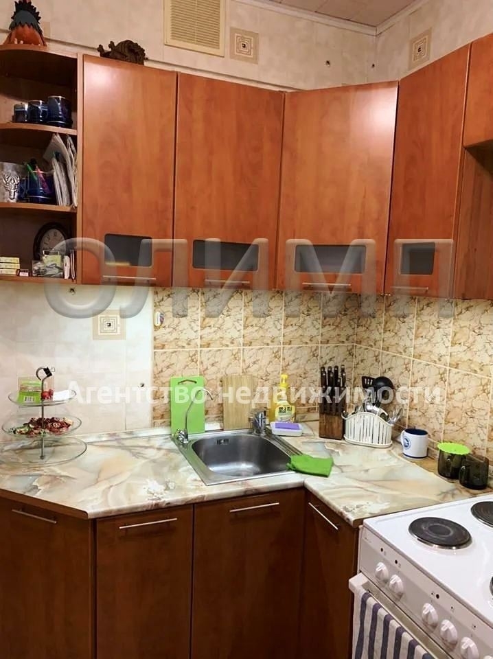 Продам 2-к квартиру в районе с развитой инфраструктурой.