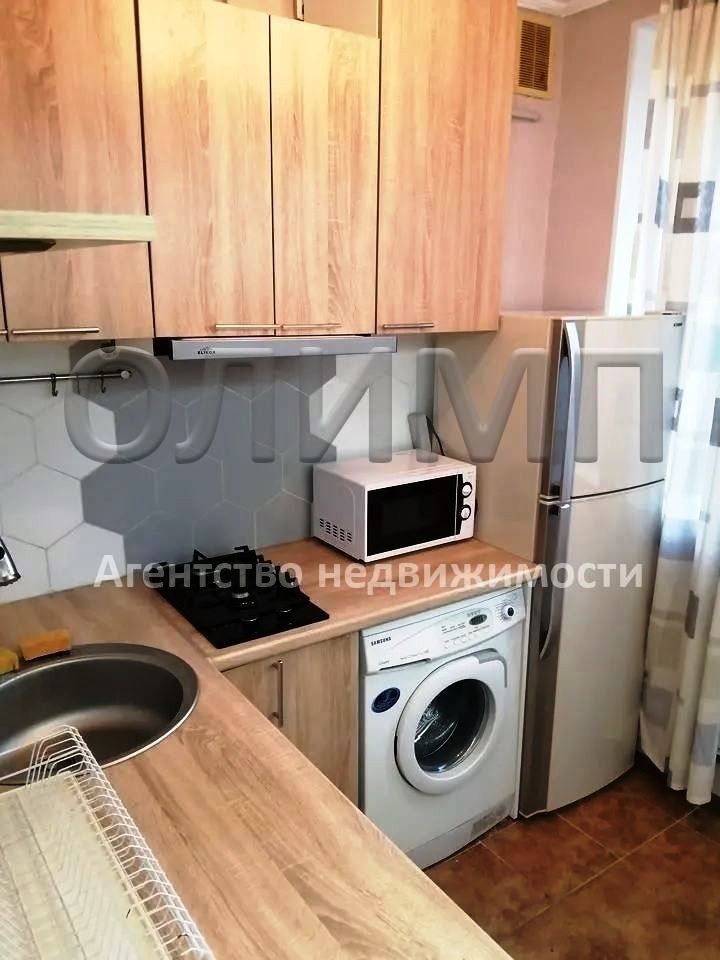 Продам уютную 2-комнатную квартиру.
