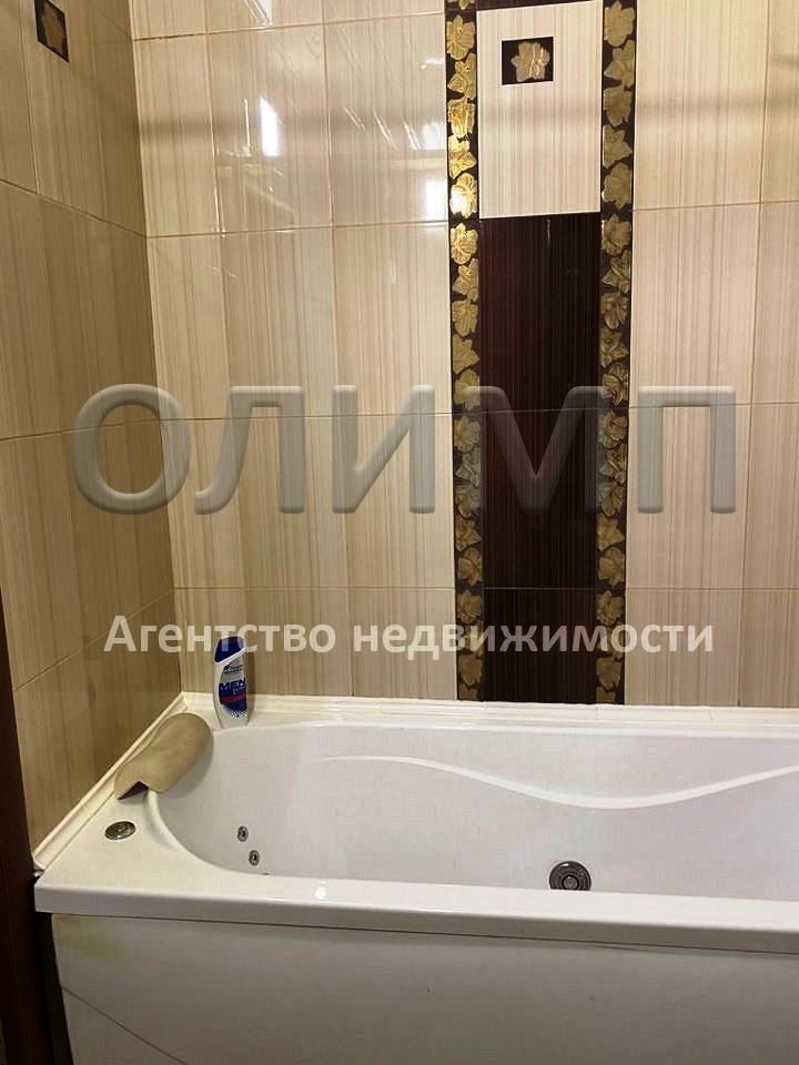 Продается 1-к квартира в хорошем развитом районе.