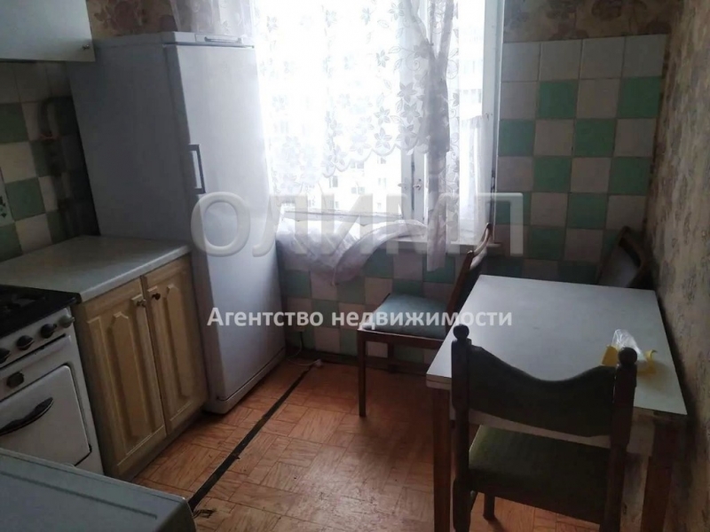 Продам 4-комнатную квартиру по отличной цене.