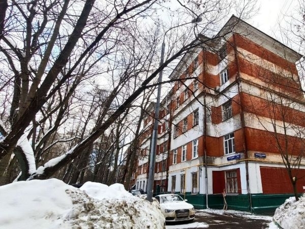 Продается 2-комнатная квартира для платежеспособных жильцов.