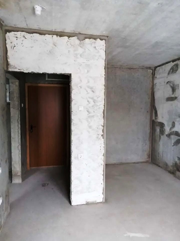 1-      .