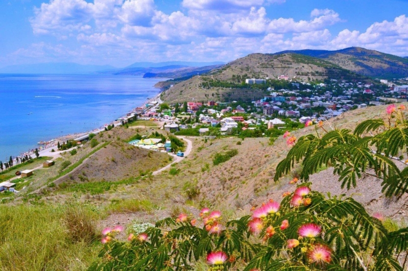 Продам видовой участок у моря в Морском
