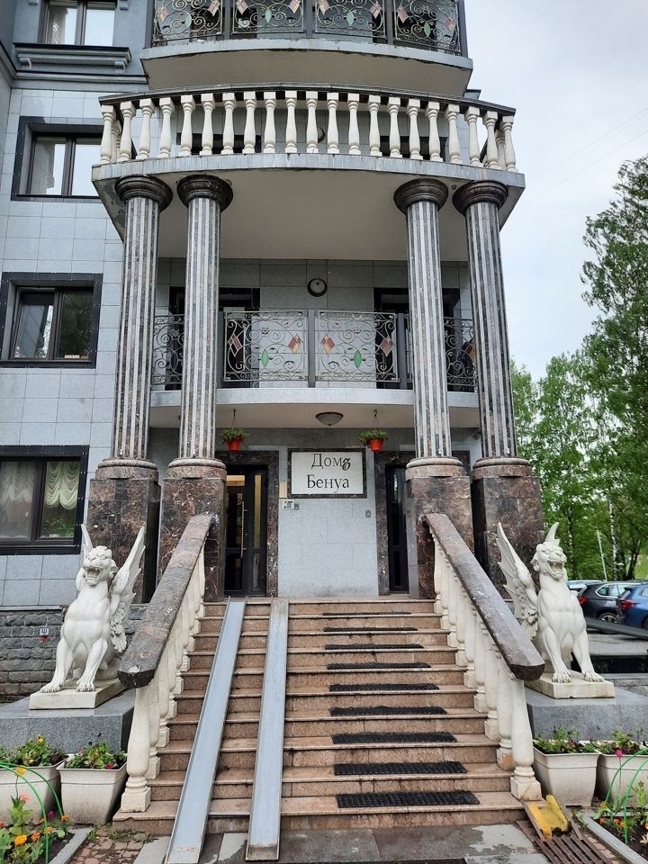 Сдам двушку в хорошем районе.