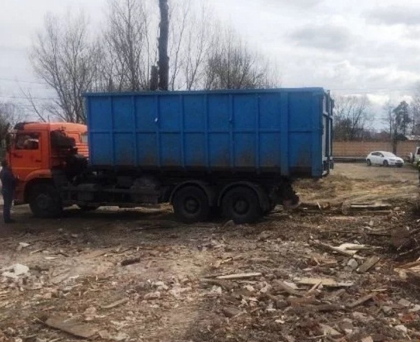 Пухто для вывоза мусора заказать недорого