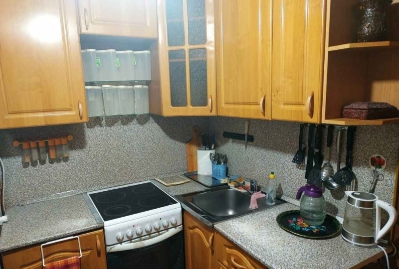 Продам 3-к квартиру в хорошем доме с чистым подъездом.