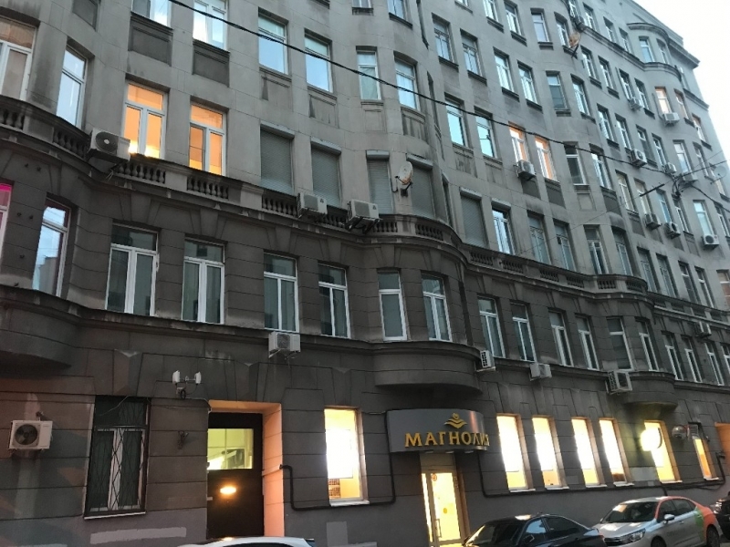 Сдается 4-комнатную квартиру в отличном состоянии.
