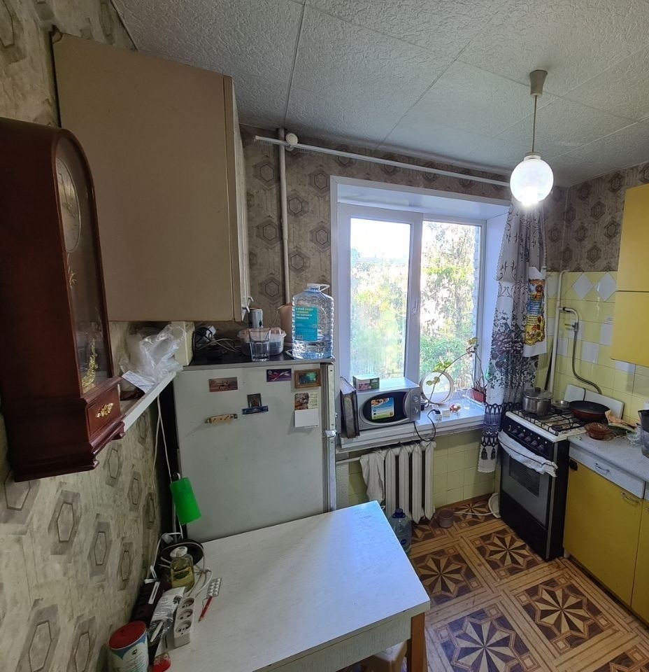 Продам 2-комнатную квартиру по отличной цене.